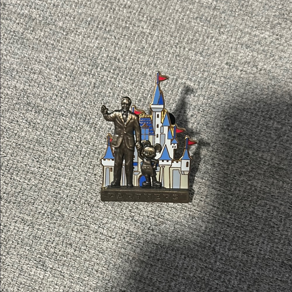 Disney Partners Statue Pin with Blue and Silver Accents